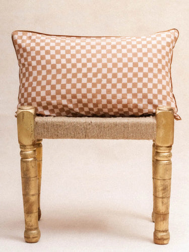 Kissenbezug Damier Pétale & Café 30×50 cm in handwerklichem Blockdruck, handgefertigt in Jaipur - Kirane