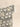Kissenbezug Module Kaki 45×45 cm, Detail des geometrischen Blockdruckmotivs