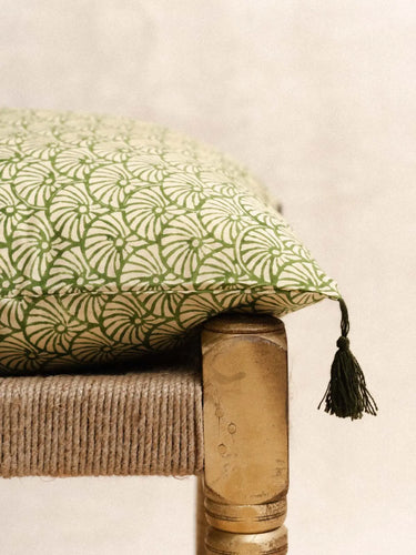 Kissenbezug Haiku Vert, Detail des japanisch inspirierten grünen Blockdruckmotivs