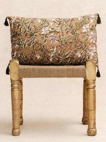 Kissenbezug Lili Brown, Detail des handgedruckten Blockdruckmotivs