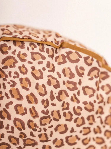 Runder Kissenbezug - Léopard Fauve, Detail des handgedruckten Blockdruckmotivs