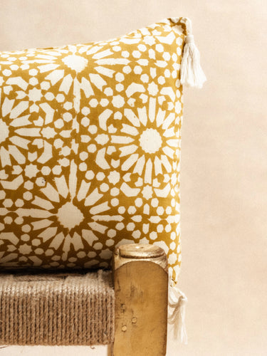 Kissenbezug - Yellow Sun - 40x60 cm, Detail des handgedruckten Blockdruckmotivs