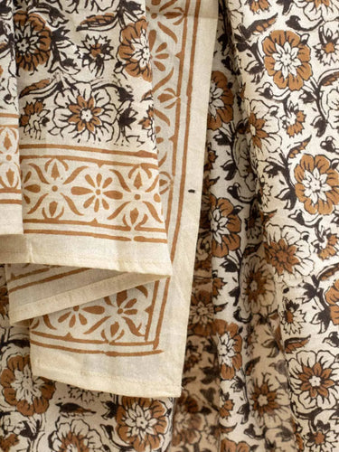 Pareo - Pañuelo - Lilou, detalle del motivo block print impreso a mano