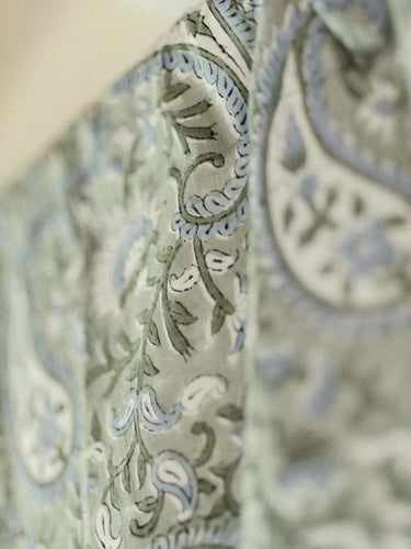 Vorhang - Sienne - 110x270cm, Detail des handgedruckten Motivs mit Holzstempel