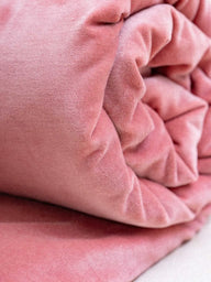 Sofabezug Samt Rose Blush in handwerklichem Samt, handgefertigt - Kirane