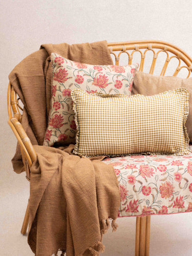 Sofa Cover - Garance - 85x185cm, Detail des handgedruckten Blockdruckmotivs